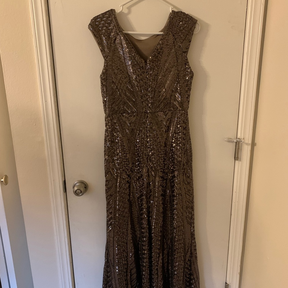 Gorgeous Mother of the Bride/Groom Formal Dress Gown - Picture 4 of 9